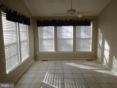 2718 Thornbrook Ct, Odenton, MD 21113 - photo 7