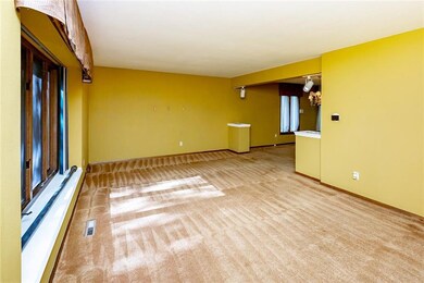 1708 NW 99th Ct, Clive, IA 50325 - photo 3