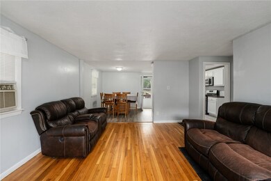 32 Old Carriage Rd, West Warwick, RI 02893 - photo 4