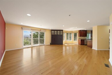 43 Legend Hills Dr, Edgewater, NJ 07020 - photo 2