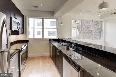 727 Hobart Place NW unit 2, Washington, DC 20001 - photo 5