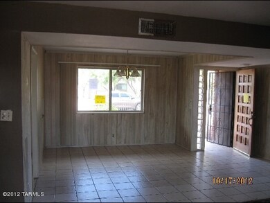 Entry/Dining