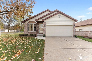 6262 E Morgan Cir, Westland, MI 48185 - photo 2