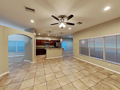 9962 Jasmine Brook Cir, Land O Lakes, FL 34638 - photo 5