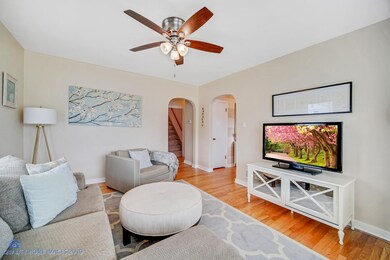 8746 Cottage Grove Ave, Highland, IN 46322 - photo 4