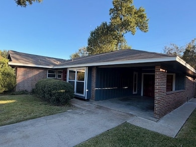 4523 Spellman Rd, Houston, TX 77035 - photo 2