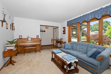 17533 Pecan Ln, Tinley Park, IL 60487 - photo 6