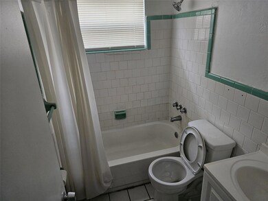 2009 NW 28th St, Oakland Park, FL 33311 - photo 7