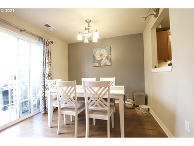 239 N Cedar St, Canby, OR 97013 - photo 7