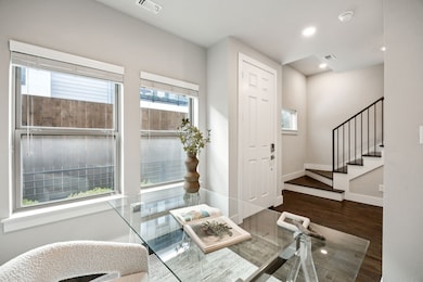 4226 Roseland Ave unit 203, Dallas, TX 75204 - photo 5