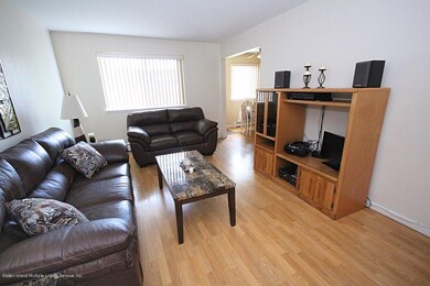 140 Devon Loop unit 3, Staten Island, NY 10314 - photo 3