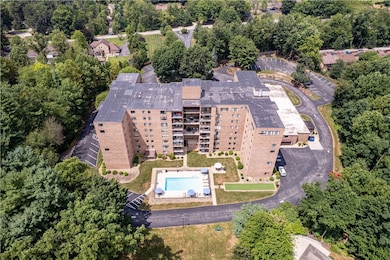 3 Alta Vita Dr unit 205, Greensburg, PA 15601 - photo 5