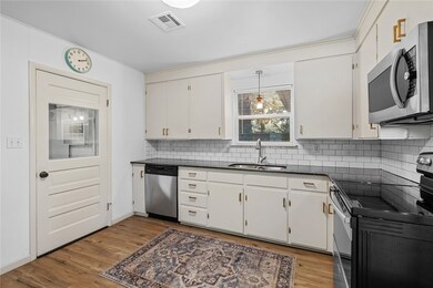 813 Carson Dr, Bentonville, AR 72712 - photo 5