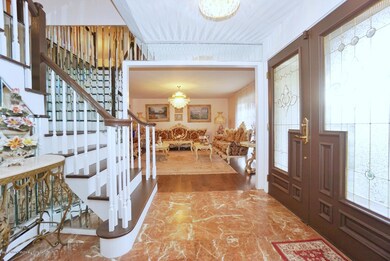 115 Meade Loop, Staten Island, NY 10309 - photo 4