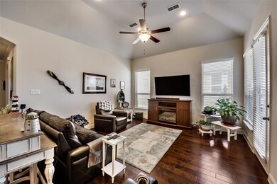 6108 Pleasant Dream St, North Richland Hills, TX 76180 - photo 5