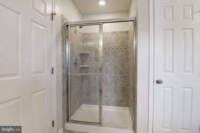 25213 Briargate Terrace, Chantilly, VA 20152 - photo 7