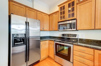 252 Stetson St, Cincinnati, OH 45219 - photo 4