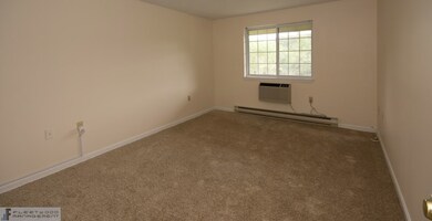 3459 Post Rd unit 304, Warwick, RI 02886 - photo 5