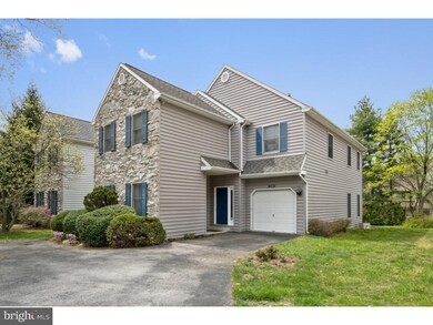 928 Delmont Dr, Wynnewood, PA 19096 - photo 2