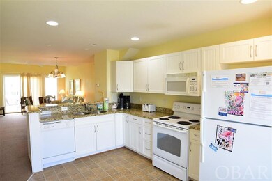 1107 Cambridge Rd unit 305-D, Kill Devil Hills, NC 27948 - photo 2