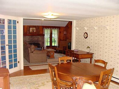 Dining Room Love the built ins