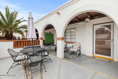 424 S Paseo Madera unit B, Green Valley, AZ 85614 - photo 2