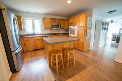 12 Macintosh Ln, Fitchburg, MA 01420 - photo 4