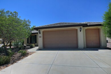 6385 W Stony Quail Way-large-002-034-Fro