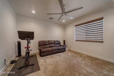 005_Flex Den