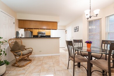 122 Huntington St unit 25D, Lake Bluff, IL 60044 - photo 4