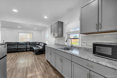 6837 Middlebelt Rd, Romulus, MI 48174 - photo 5