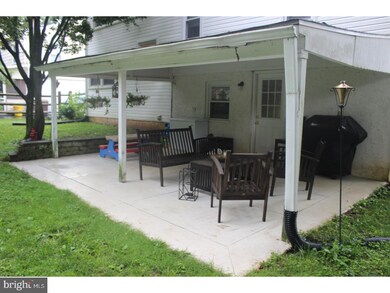 1303 Bradford Rd, Oreland, PA 19075 - photo 4