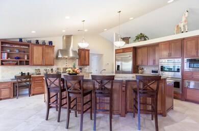 11 Kitchen 2