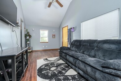 Drake_Rd_N_2233_Kalamazoo_49006-4