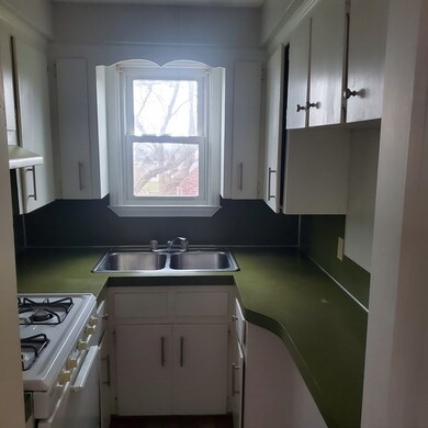 395 Bayview St unit 2R, Fall River, MA 02724 - photo 6