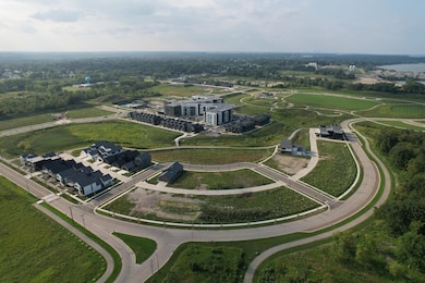 9467 E Lake Vista Pkwy, Oak Creek, WI 53154 - photo 3