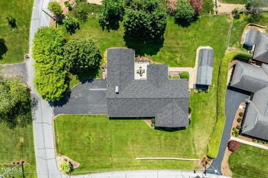 408 Garmon Dr (2 of 83)