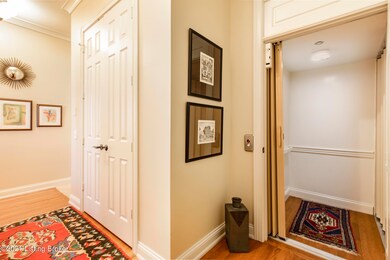 7-foyer and elevator