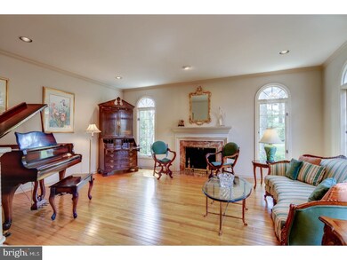 114 Trianon Ln, Villanova, PA 19085 - photo 3