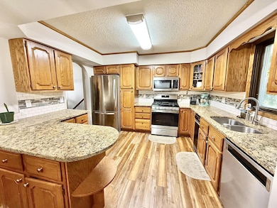 424 106th Ave NW, Coon Rapids, MN 55448 - photo 2