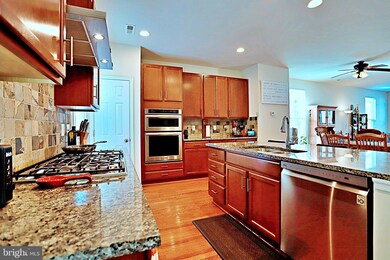 9612 Stockwell Ln, Fairfax, VA 22031 - photo 6