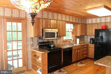 481 Ferry Point Rd, Annapolis, MD 21403 - photo 2