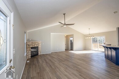 16915 Limestone Ln, Saint Robert, MO 65584 - photo 2