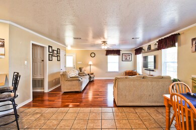 10556 Allen Dr interior 1