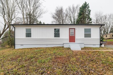 115 Cloverdale Dr, Madison Heights, VA 24572 - photo 6