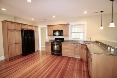 205 Hammond St unit 3, Waltham, MA 02451 - photo 2