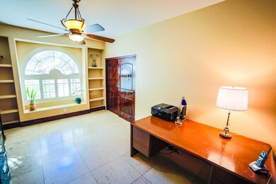 8202 N 13th Ave, Phoenix, AZ 85021 - photo 3