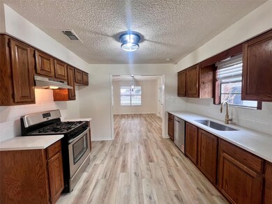 307 W Gibson, Thorndale, TX 76577 - photo 6