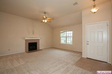 Ceiling fans for your comfort, windows provide gre