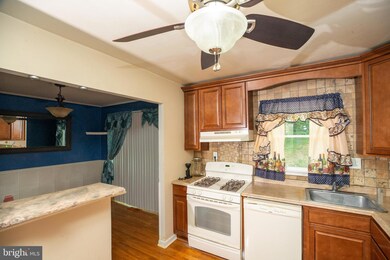 2322 Woodberry Dr, Bryans Road, MD 20616 - photo 4